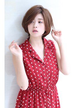 オーロ 宝塚店(ORO) ローライトアッシュブラウン大人かわいい小顔ワンサイドショート