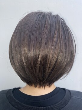ビューティーヘアサロン アングル 八戸ノ里店(Beauty Hair Salon angle) タイトショートボブスタイル