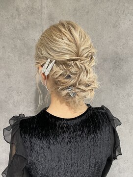 エアー 青山(AIR) お呼ばれヘア/ハイトーンカラー/ブロンドベージュ/10代20代30代