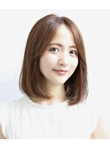 大人可愛いロングボブスタイル