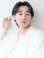 イオ 本厚木(io)&nbsp;波巻きパーマセンターパート束感アッシュブラックコンマヘア