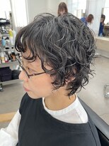 ユノ(juno) 【中目黒】黒髪ショートウルフのくるくるパーマスタイル♪