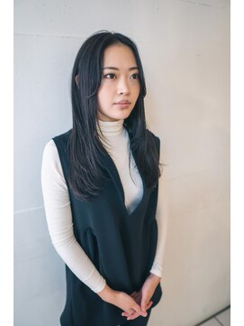 イーズ(e's) 黒髪ロングヘアのレイヤースタイル【e's 諸星】