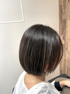 ミリ 千歳烏山(Mili CARE&SPA) ハイライトボブ