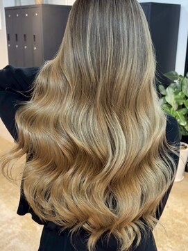 メリー オオサカ(Merly Osaka) 王道ベージュバレイヤージュ