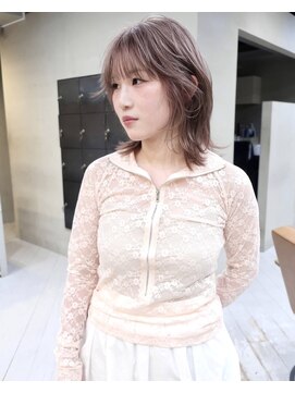 ヘアー アイス ルーチェ(HAIR ICI LUCE) ベージュカラー/ウルフカット/レイヤーカット/城倉