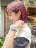 切りっぱなしボブ内巻きブリーチチェリーピンクカシス暖色カラー