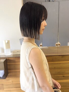 シロ(siro) 【10.ショート×ブリーチ・ダブルカラー】髪質改善・学割も人気