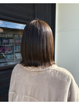 ジャミン 長嶺店(Jammin.) 赤みを消したオリーブグレー大人ガーリー