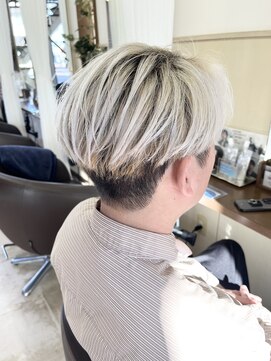 コアフィールフィス(COIFFURE fils) 《見附　今町》