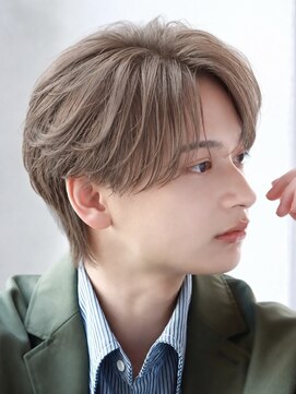オーシャントーキョー サニー 原宿(OCEAN TOKYO Sunny) ハイトーンカラーフェザーパーマニュアンスパーマセンターパート