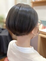 アグレアーブル 上地店&nbsp;白髪ぼかしハイライト×大人ショートボブ｜30代40代