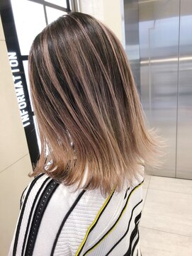 ジゼル(gisele) バレイヤージュ