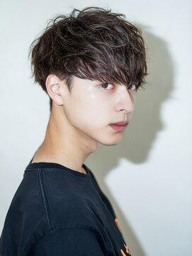 アクロス 原宿(AKROS) 【AKROS】V字マッシュ スパイラルパーマ