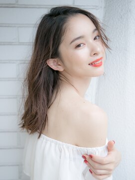 ルティア 池袋(Lutia) 大人可愛いミディー