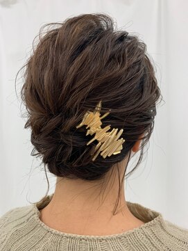 アリー(ALLIE´) 〇カジュアルアップ【totalsalon GRACE】