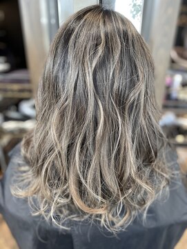 レパーン(Lepa) ミルクティーバレイヤージュ