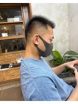 トイトイトイ(toi toi toy)&nbsp;モヒカンラインとフェードを作ります！