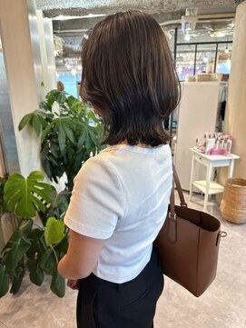 アリスバイアフロート 自由が丘(ALICe by AFLOAT) 毛流れレイヤーウルフインナーグレージュ