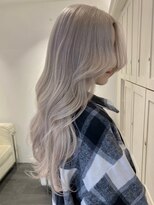 ベレーザ 渋谷(BELEZA)&nbsp;5747グレーベージュハイライトグラデーションカラー韓国波巻き