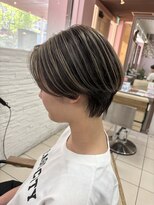 フィガロ デュデュ 新石切店(Figaro DOU DOU) 【白髪ぼかし】ショート/エアタッチバレイヤージュ