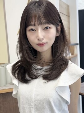 ビュー フクオカ(VIEW FUKUOKA) 小顔美人レイヤーカット×ナチュラルグレージュ30代40代50代