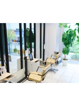 銀座の落ち着いた上質空間で、特別な日のヘアセットを叶えるサロン。あなたの魅力を引き出します♪