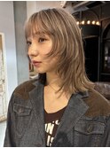 ブリーチカラーブラウンデザインカラー顔まわりレイヤースタイル