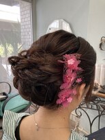 遊イング(遊ing)&nbsp;ネープシニヨン　　ゆるふわシニヨン