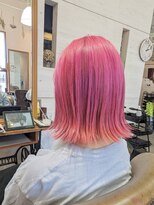 アズヘアー ラペ 三日市店(A'z hair LAPAIX)&nbsp;ビビッドピンクの外ハネボブ
