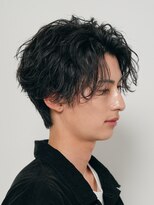 フィフス(fifth)&nbsp;表参道ツイストスパイラルパーマメンズカットセンターパート30代