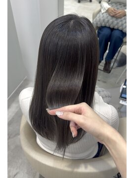 カノイ 銀座中央通り(KANOI) 髪質改善縮毛矯正と透明感カラーでイメチェン!