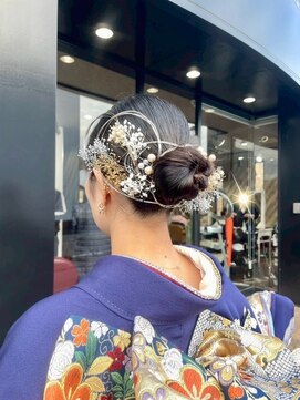 ルネッサンスヘアー ラファエロ(RAFFAELLO) 振袖ヘア　振袖ヘアアレンジ　タイトヘア　アップスタイル