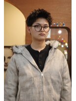 エディ(Edy)&nbsp;スパイキーショート刈り上げ外国人風ニュアンスパーマ眉毛カット