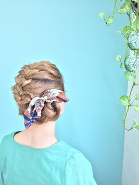 ソルト(Salt) 編み込みシニヨン【Salt武蔵小杉店】