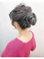 エトネ ヘアーサロン 仙台駅前(eTONe hair salon) 《eTONe》ふわふわ大人お団子スタイル