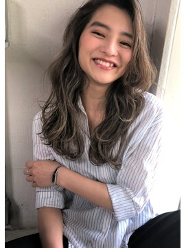 リマ(RIMA) 【RIMA】 外国人風☆クセ毛風なラフカール×ルーズパーマ