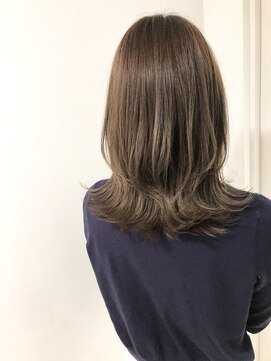 グランドライン(GRAND LINE) 《GRANDLINE松本》外国人風/レイヤー/くびれ　大人ミディアム