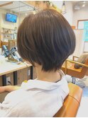 大人可愛い小顔ひし形ショート