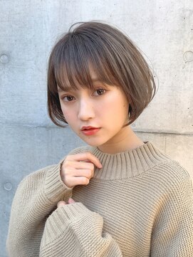 ラミ(L'ami) 【東 純平】ふんわり丸みショートボブ＋グレーベージュ