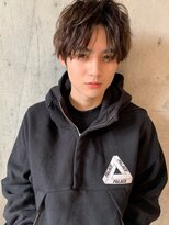 エヴァー(ever)&nbsp;☆スパイラルパーマスタイル☆シルバーカラー　マッシュウルフ