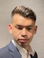 ビーダンディー(Bee dandy)&nbsp;スーツに合う！ビジネスマン スキンフェードカット オールバック