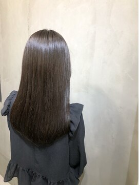 モノ アンド イニ(Mono & inni) 艶髪ブラウン