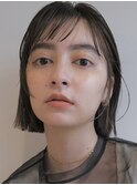 顔周りレイヤーカットグレージュカラーくびれボブベージュカラー