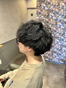 ニイ(Nii.) 【メンズ】ゆるめツイストパーマスタイル