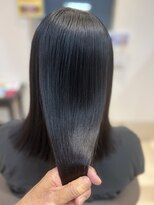 ヴィヴァーチェイルソーレ(VIVACE ilsole)&nbsp;20代30代40代髪質改善ロングストレート