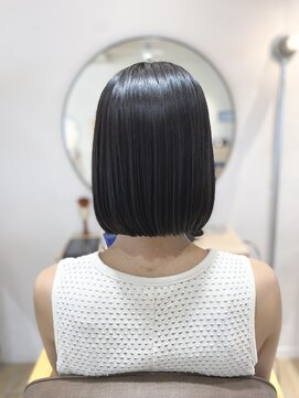 エルビアジェ(el viaje) 《el viaje》大人かわいい/コンパクト/ボブ