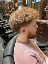 ヤード(YARD)&nbsp;天然パーマテーパーフェード