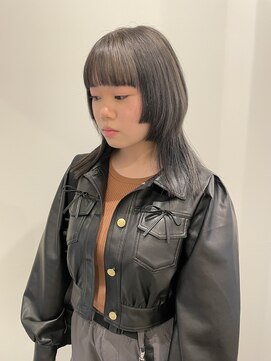 ユニコ(unico) ウルフ/顔まわりカット/姫カット