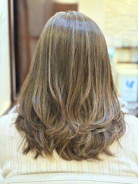 ヒロノタクヤ ハイライトミディアムレイヤー